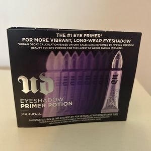 Urban Decay Eyeshadow Primer Potion